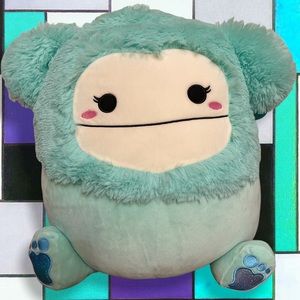 JOELLE THE BIGFOOT 💞 16” RARE SQUISHMALLOW